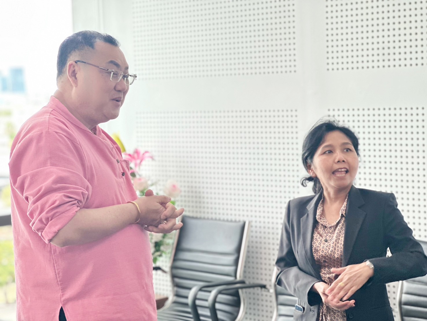 กลุ่มตรวจสอบภายใน เข้าพบอธิบดี กรมกิจการผู้สูงอายุเพื่อรับนโยบายเเละหารือแนวทางการดำเนินงาน ประจำปีงบประมาณ พ.ศ 2569