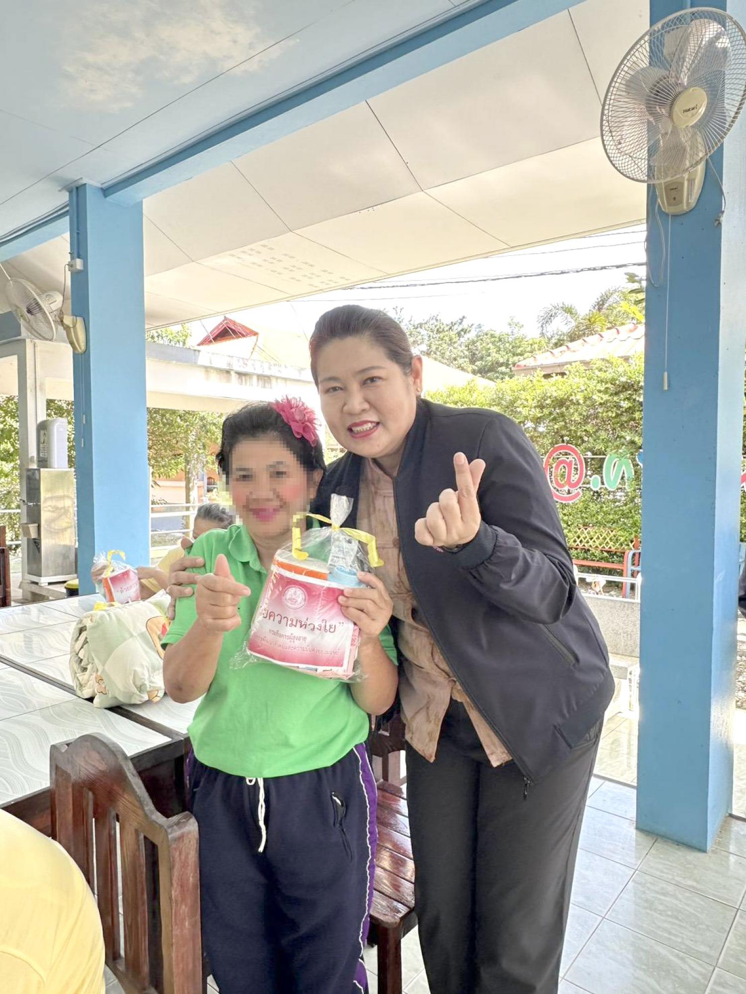 ผส. ลงพื้นที่ตรวจเยี่ยมศูนย์พัฒนาคุณภาพชีวิตและส่งเสริมอาชีพผู้สูงอายุเเละศูนย์พัฒนาการจัดสวัสดิการสังคมผู้สูงอายุ จังหวัดนครพนม