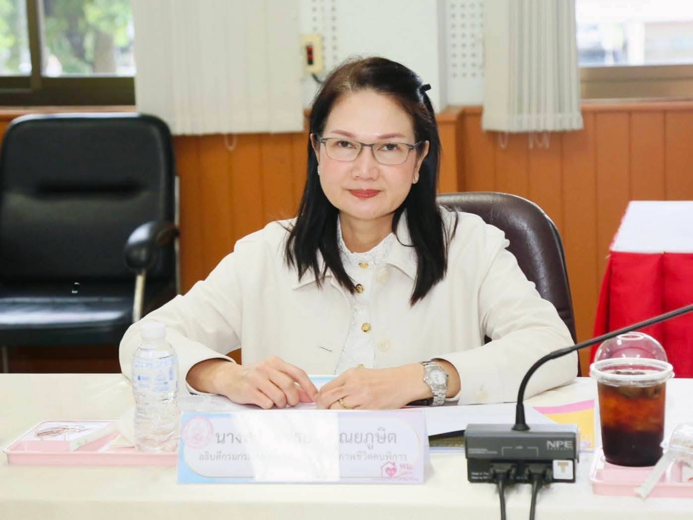 ผส. ร่วมลงพื้นที่จังหวัดมุกดาหาร ติดตามการดำเนินงานพัฒนาคุณภาพชีวิตกลุ่มเป้าหมายตามนโยบาย พม.ใกล้คุณ