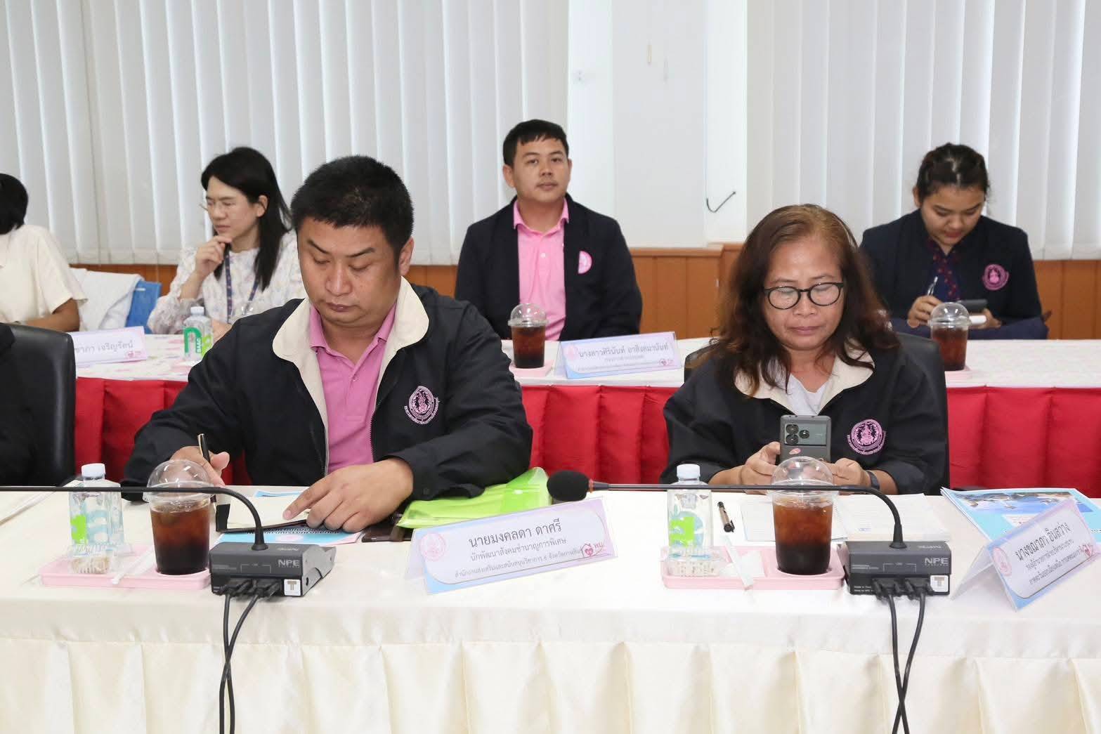 ผส. ร่วมลงพื้นที่จังหวัดมุกดาหาร ติดตามการดำเนินงานพัฒนาคุณภาพชีวิตกลุ่มเป้าหมายตามนโยบาย พม.ใกล้คุณ