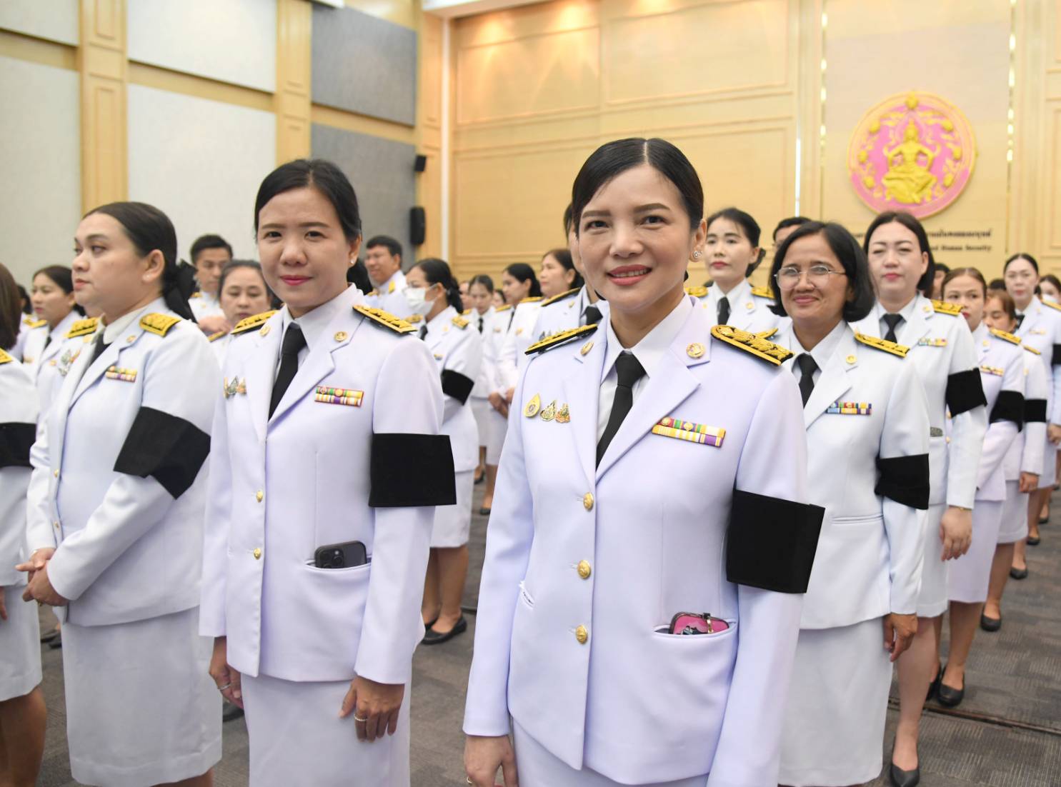 ผส. ร่วมพิธีลงนามถวายความอาลัยสมเด็จพระนางเจ้าสิริกิติ์ พระบรมราชินีนาถ พระบรมราชชนนีพันปีหลวง พระผู้เสด็จสู่สวรรคาลัย ด้วยสำนึกในพระมหากรุณาธิคุณอันหาที่สุดมิได้