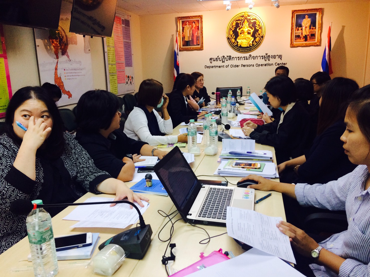 ประชุมหารือขับเคลื่อนมาตรฐานงานด้านผู้สูงอายุ เพื่อพิจารณาทบทวนมาตรฐานการดำเนินงานด้านผู้สูงอายุ