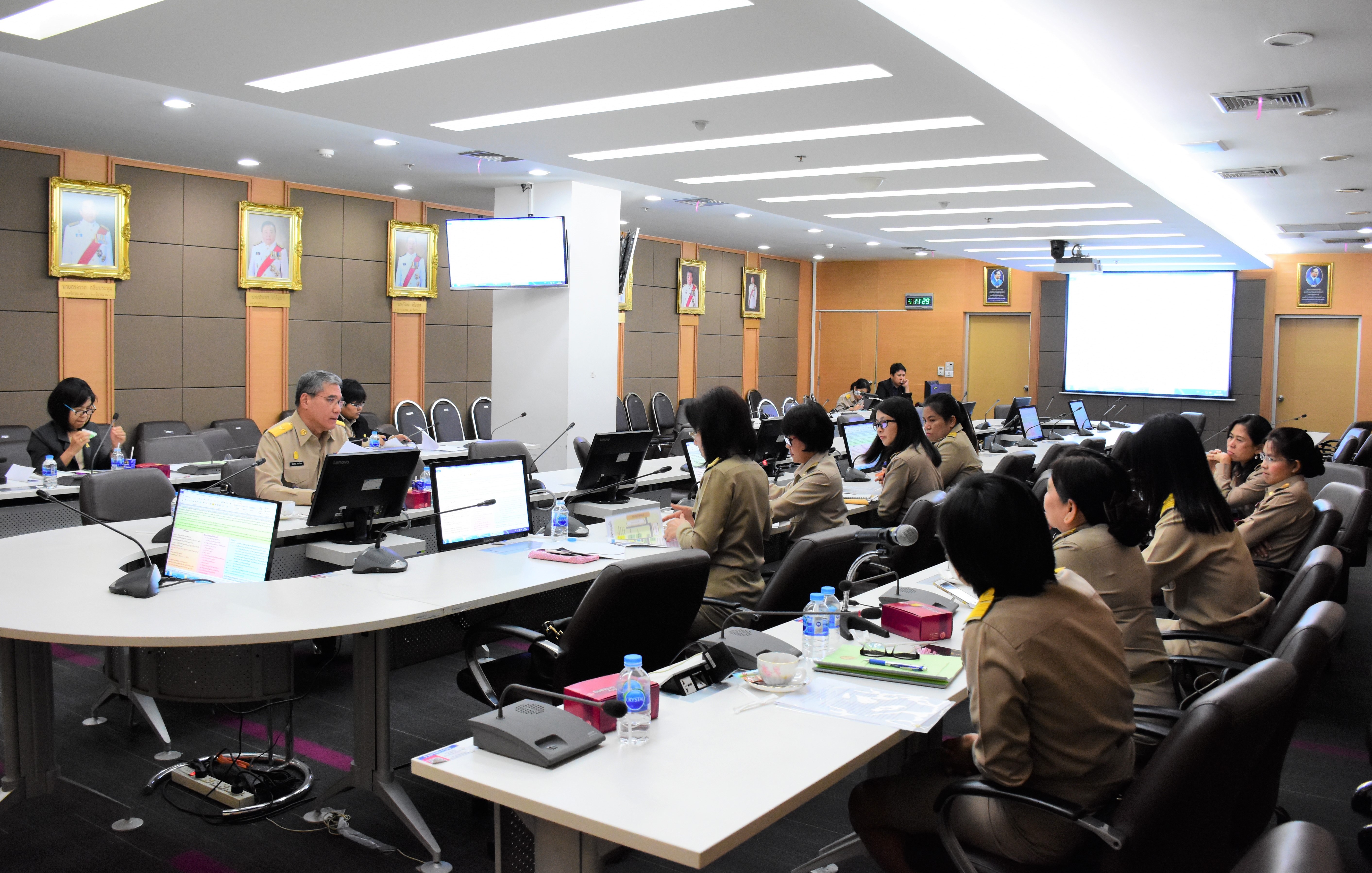 เข้าร่วมหารือการจัดงานวันครบรอบ ศูนย์พัฒนาการจัดสวัสดิการสังคมผู้สูงอายุวาสนะเวศม์ ในวันที่ ๘ พฤษภาคม ๒๕๖๑ 