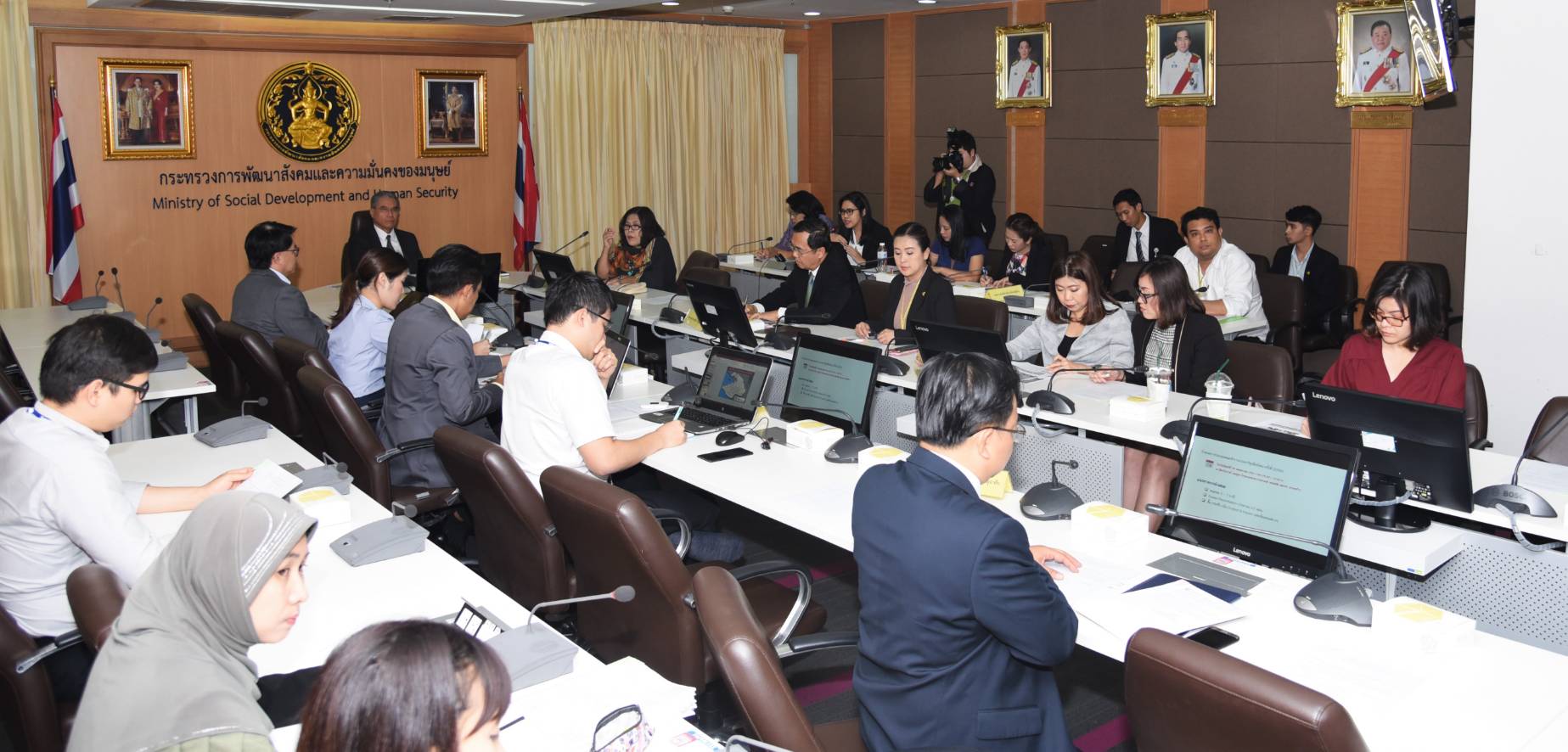 ประชุมเลขานุการร่วมคณะทำงานประชารัฐเพื่อสังคม 