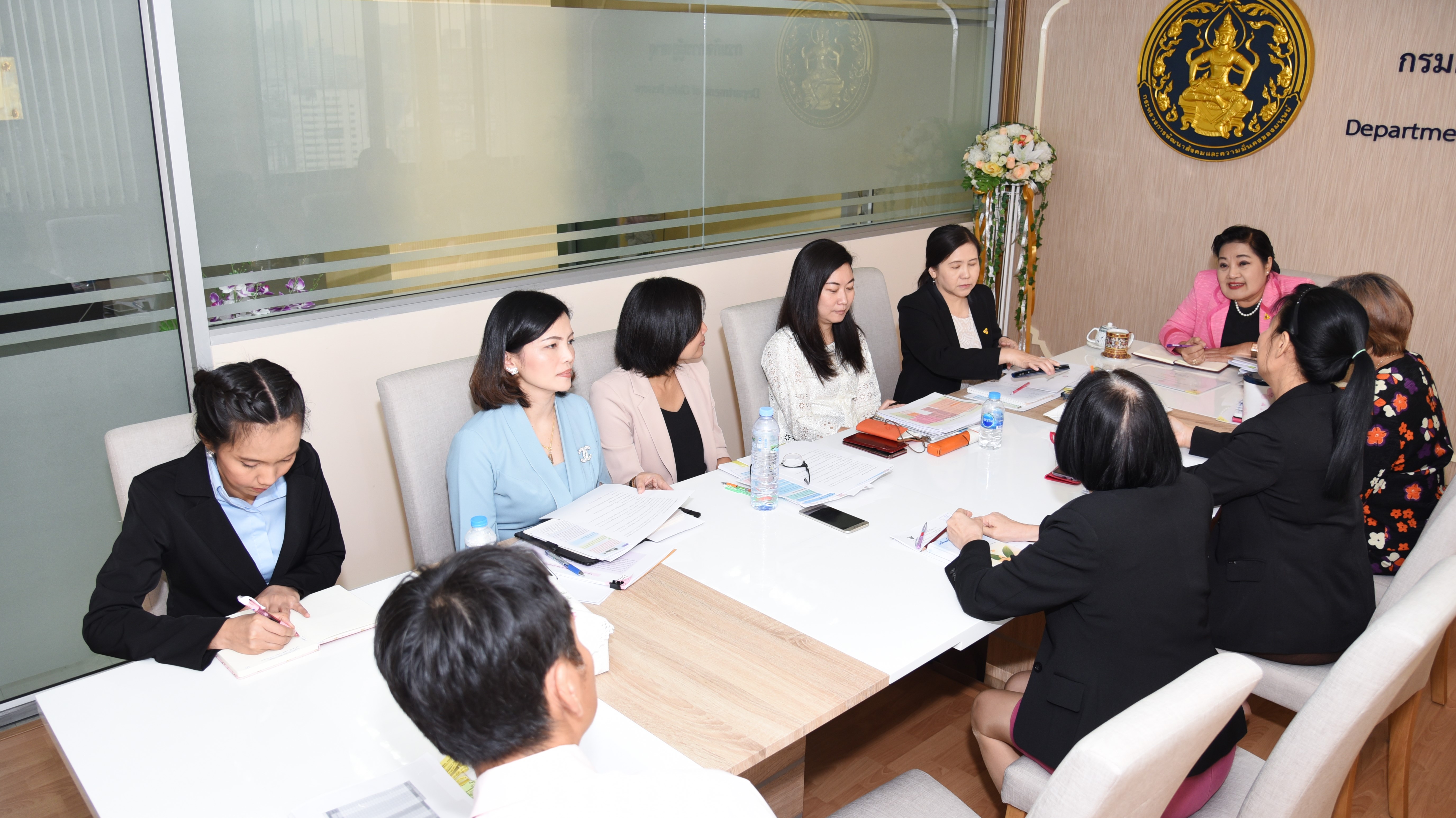 ประชุมเพื่อหารือแนวทางการขับเคลื่อนการดำเนินงานของกรมกิจการผู้สูงอายุในระยะต่อไป ปี ๒๕๖๒