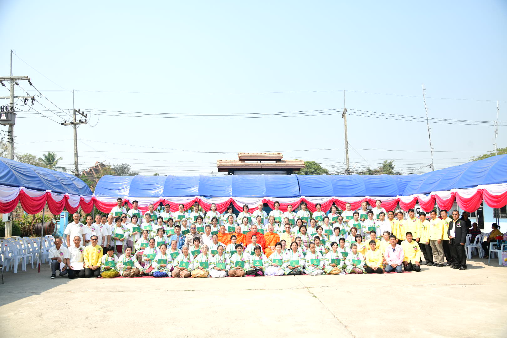 อผส. เป็นประธานมอบวุฒิบัตรนักเรียนโรงเรียนผู้สูงอายุตำบลแม่ข่า รุ่นที่ ๔ และงานข่วงผญ๋า ส่งเสริมการมีส่วนร่วม ตามปรัชญา “แก่อย่างมีคุณค่า ชราอย่างมีคุณภาพ”