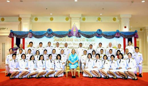 สมเด็จพระเทพรัตนราชสุดาฯ สยามบรมราชกุมารี เสด็จพระราชดำเนินทรงเปิดงาน วันสตรีไทย ประจำปี ๒๕๕๙ ภายใต้หัวข้อ ”พลังสตรีไทยทั่วหล้า ใต้พระบารมี ร่วมใจภักดี พระบรมราชินีนาถของแผ่นดิน”