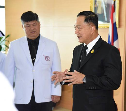มอบเกียรติบัตรบุคคลที่สนับสนุนการดำเนินงานด้านผู้สูงอายุ