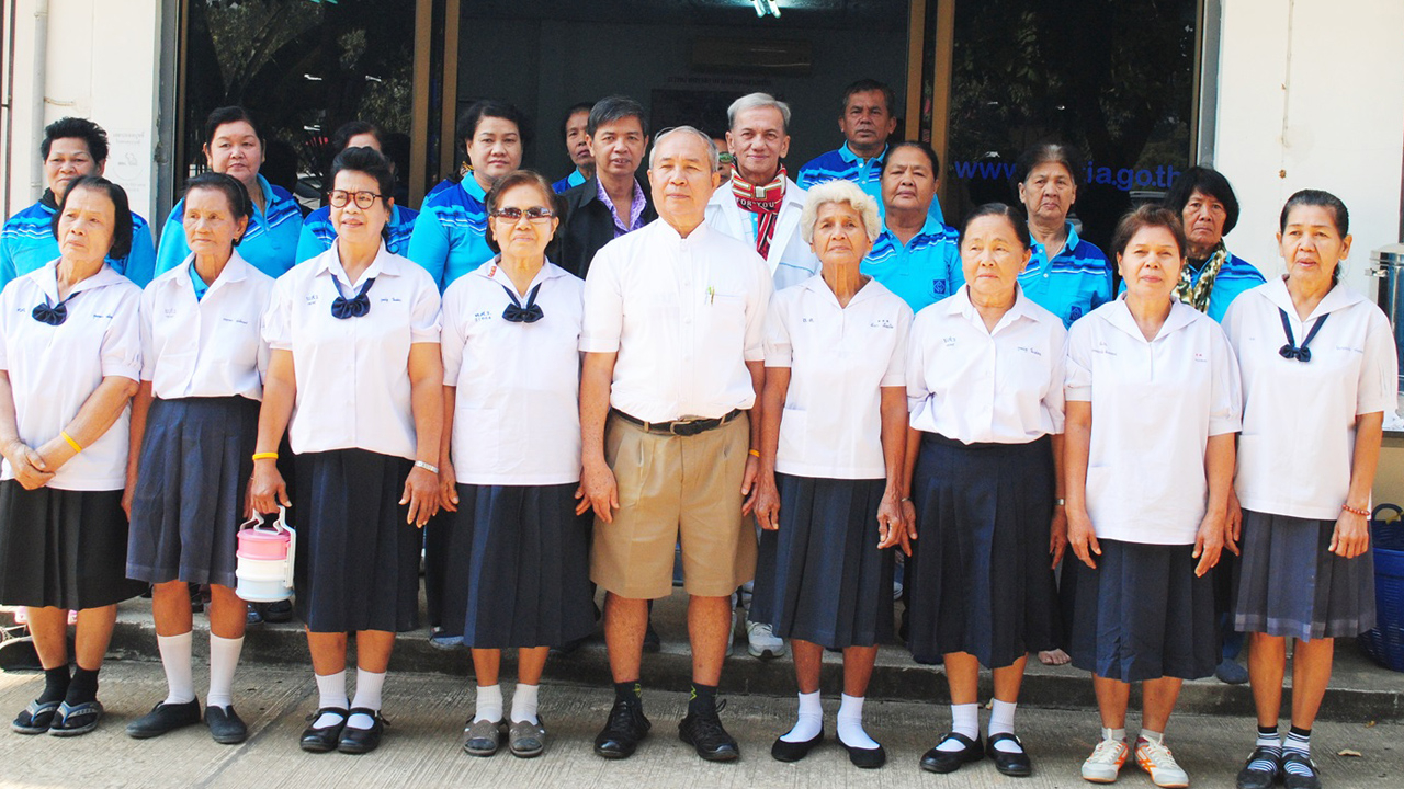 โรงเรียนผู้สูงอายุ : ต้นแบบการจัดการสุขภาวะและสวัสดิการผู้สูงอายุ